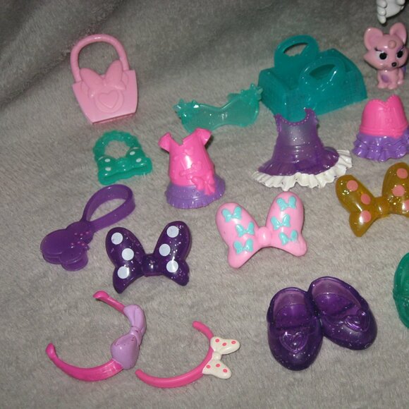 Disney Dress Up Minnie Mouse Snap N Style Huge Lot 2408A0 - Picture 11 of 11